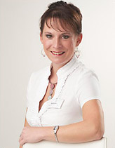 Susanne Elchimi - Mitarbeiterin der Augenarztpraxis Dr. Hartje und Dr. Drömann
