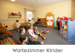 Praxisebene 2: Wartezimmer Kinder Augenärzte Detmold - Dr. Hartje - Dr. Gunnemann - Praxisebene 2 - Wartezimmer Kinder - 2